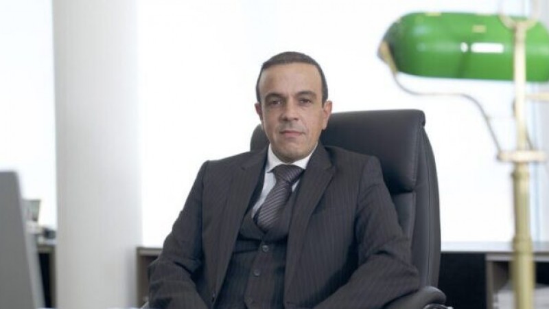 Allanan estudio de abogado ligado a Wanda Nara y L-Gante por millonaria estafa